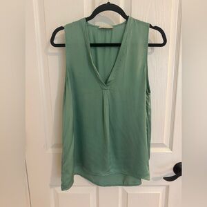 Chic Sleeveless Silky Mint Blouse